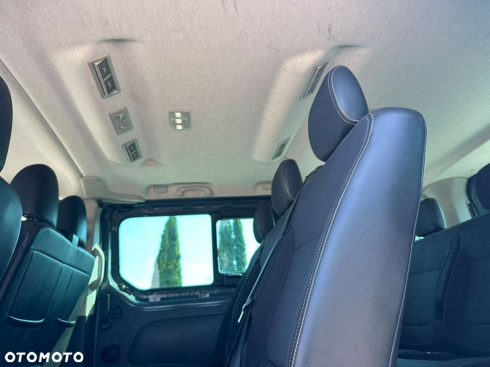 Renault Trafic - 25