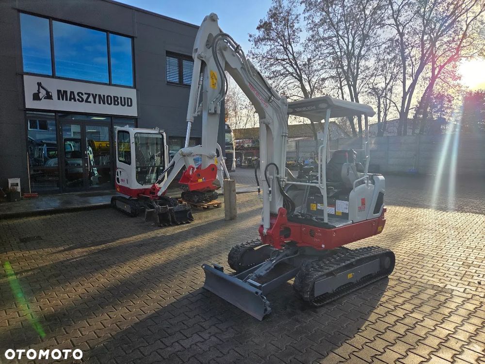Takeuchi Minikoparka Koparka Gąsienicowa Takeuchi TB225 OKAZJA !! Nowa maszyna - 8