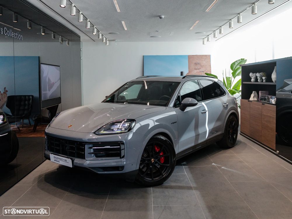 Porsche Cayenne S E-Hybrid - 1