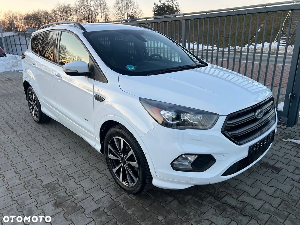 Ford Kuga 1.5 EcoBoost 4x4 ST-Line - 4