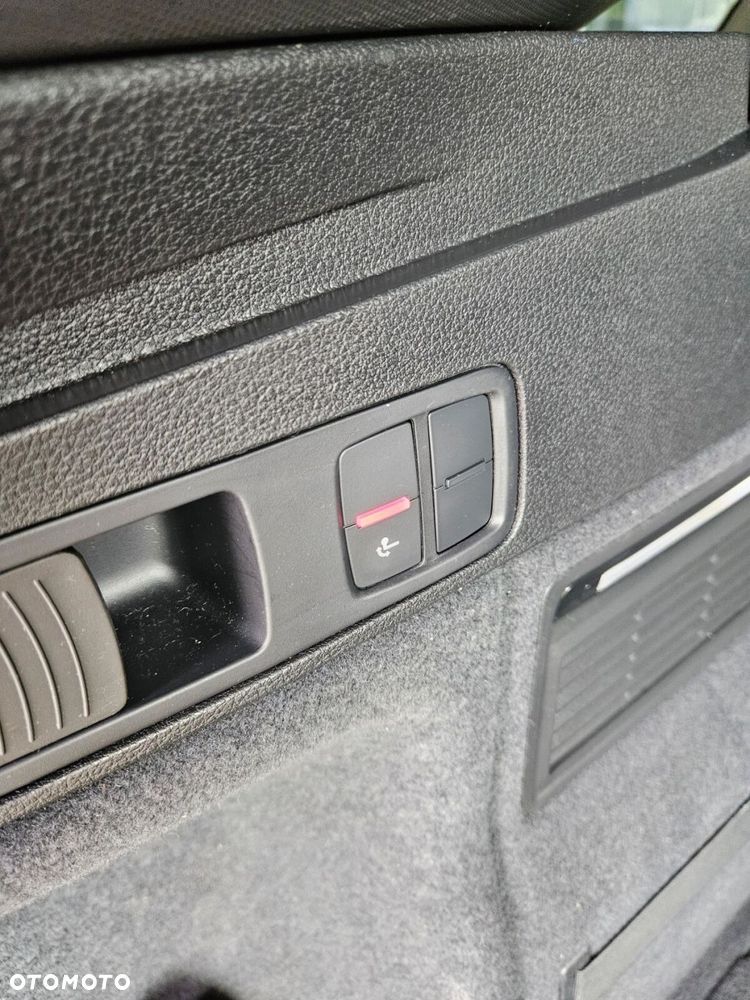 Audi Q5 Sportback - 33