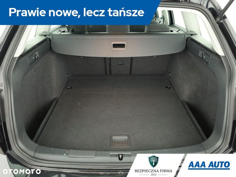 Volkswagen Golf - 12