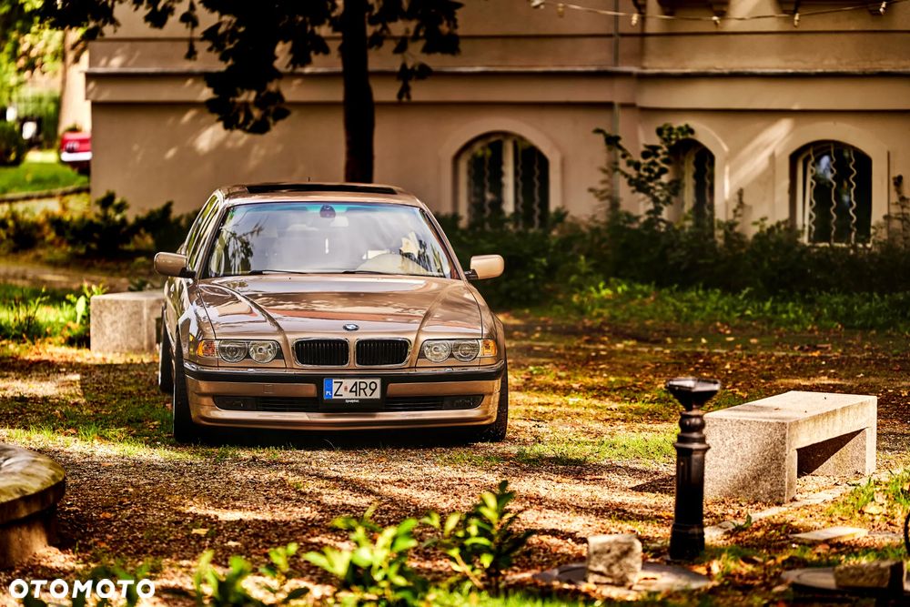 BMW Seria 7 - 6