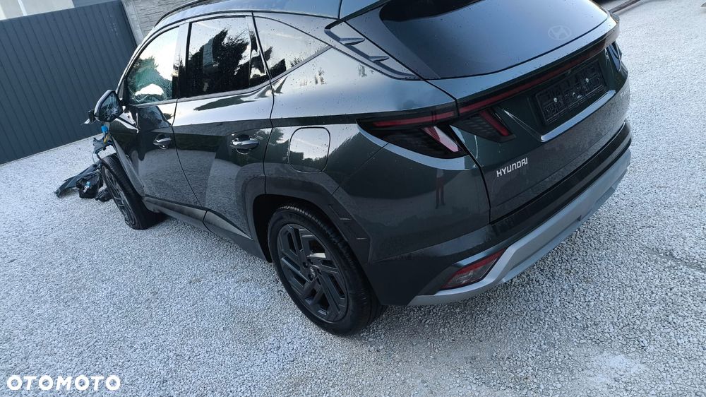 Hyundai Tucson - 2