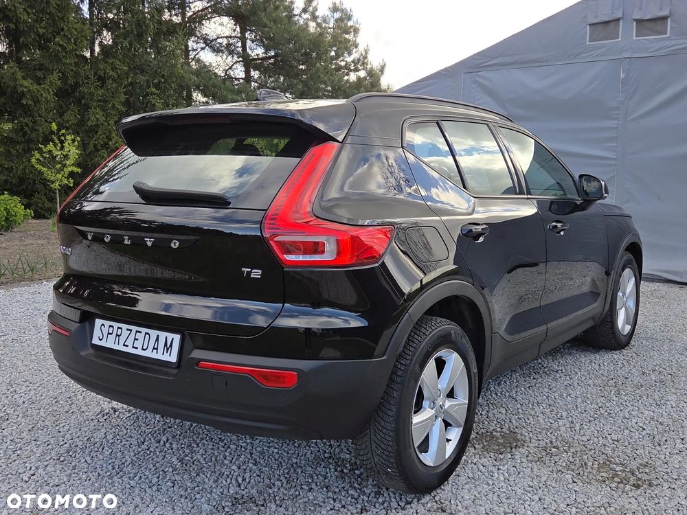 Volvo XC 40 T2 Momentum - 33