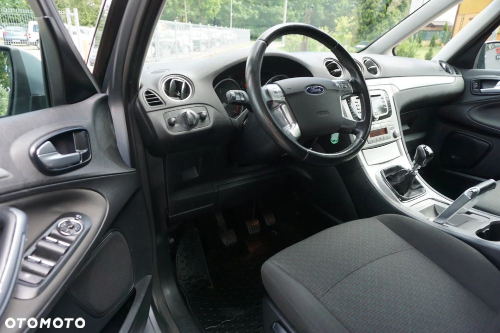 Ford Galaxy 2.0 TDCi Ambiente - 7