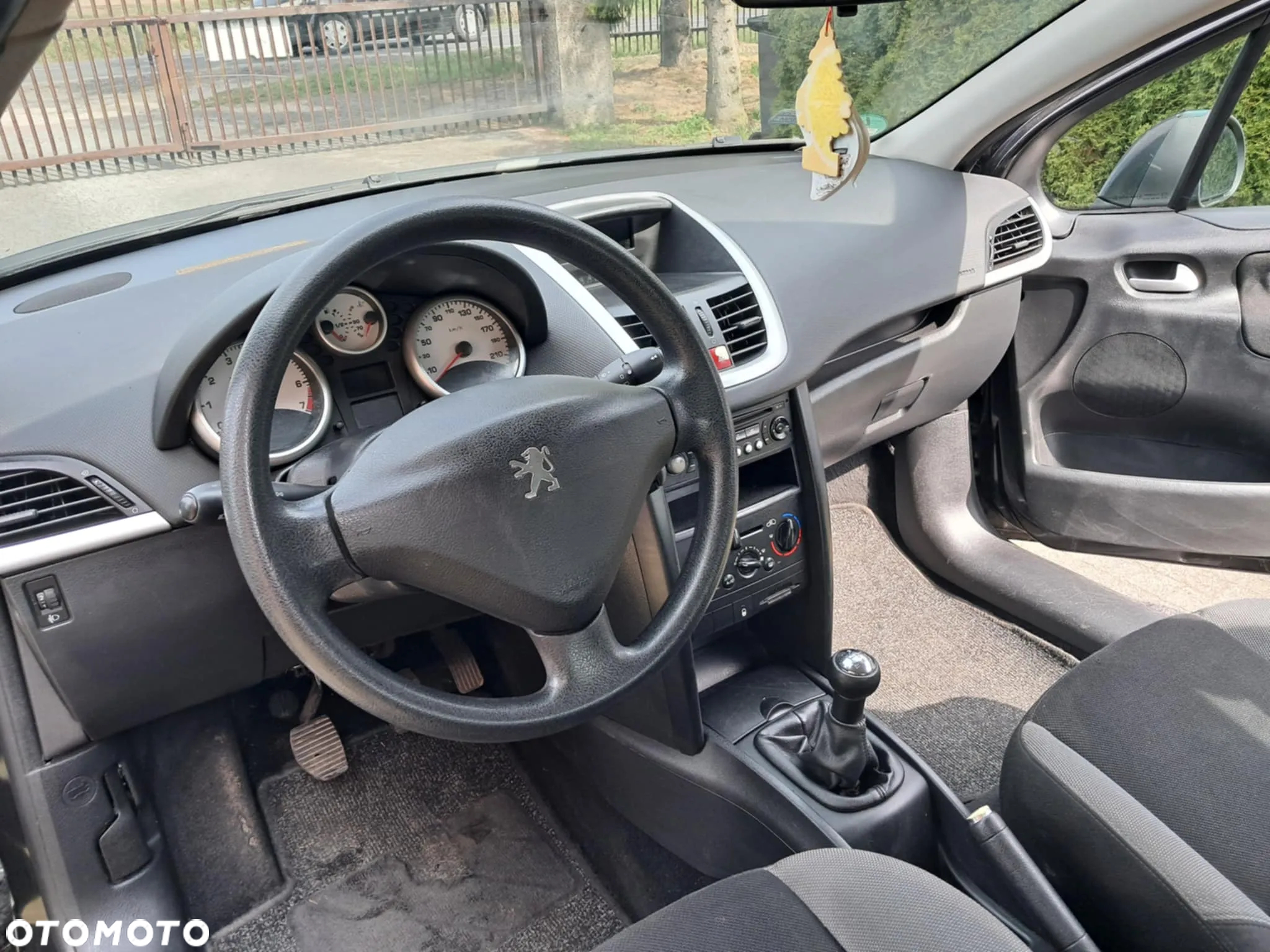 Peugeot 207 1.4 16V Trendy - 2