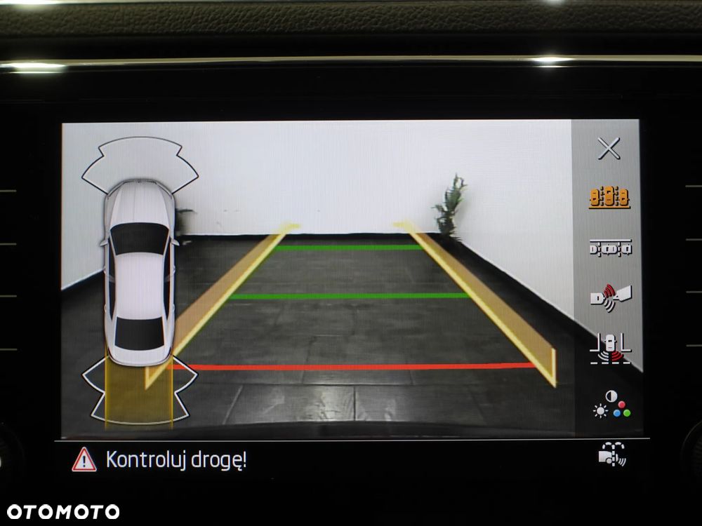 Skoda Superb 1.5 TSI ACT Ambition - 36
