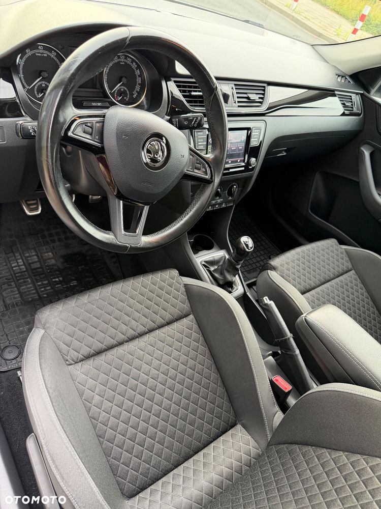 Skoda RAPID 1.0 TSI Ambition - 8