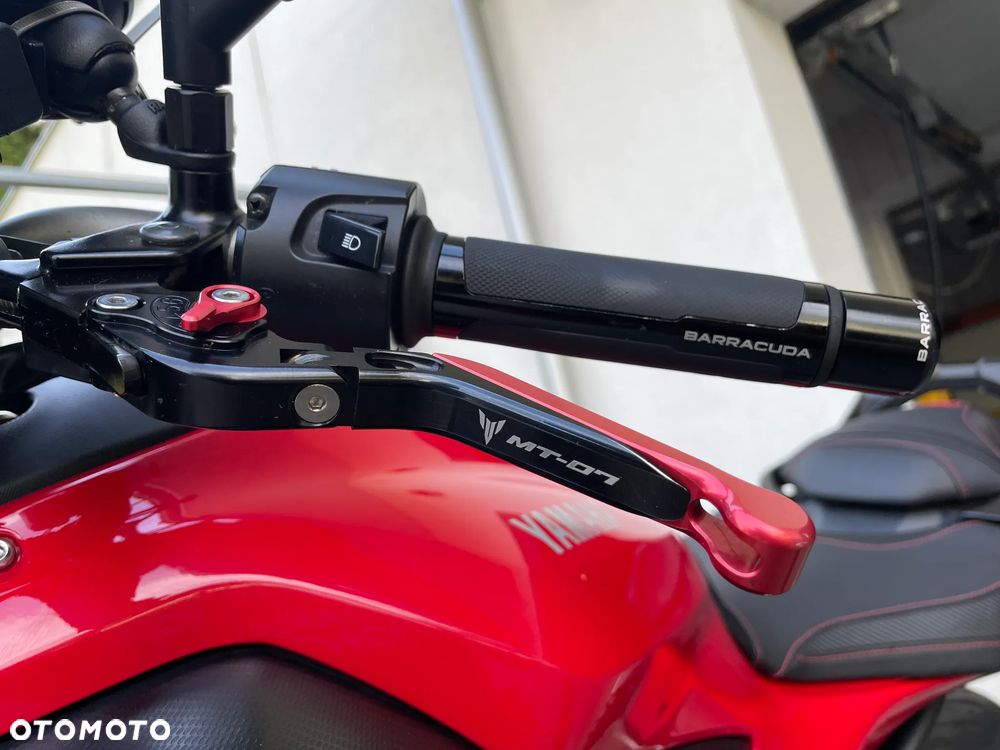 Yamaha MT - 19