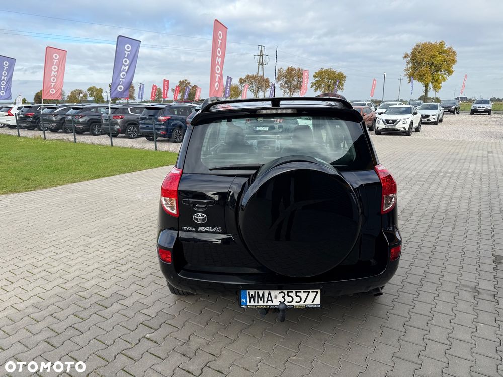 Toyota RAV4 2.2 D-4D Sol - 9