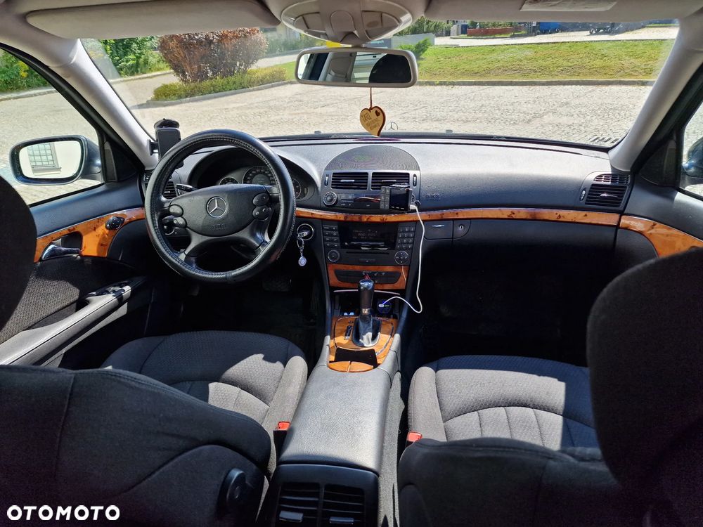 Mercedes-Benz Klasa E - 9