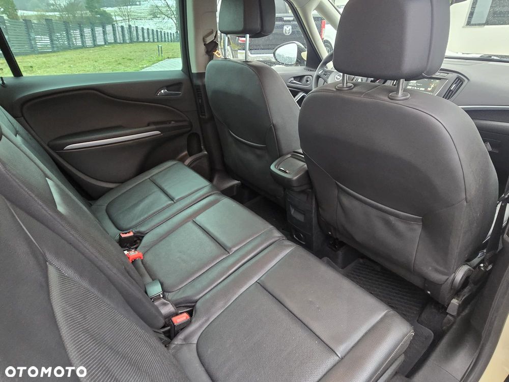 Opel Zafira 2.0 D (CDTI) Automatik Business Innovation - 18