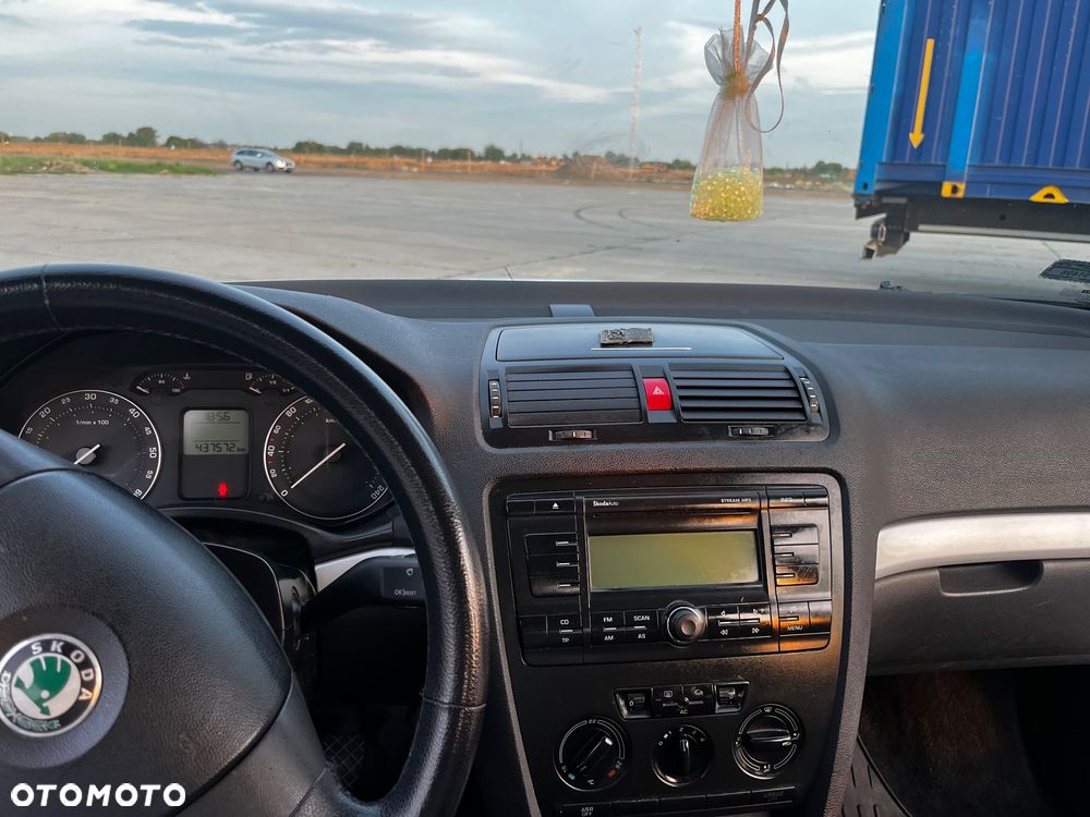 Skoda Octavia 2.0 TDI Ambiente - 17
