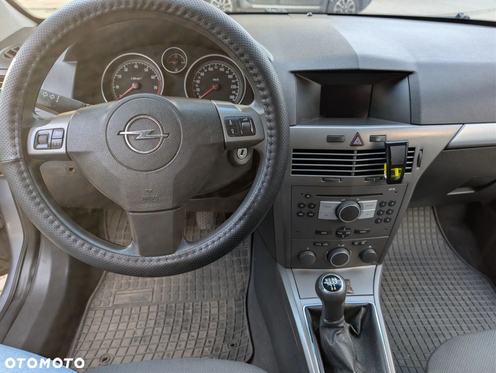 Opel Astra 1.6 Cosmo - 25