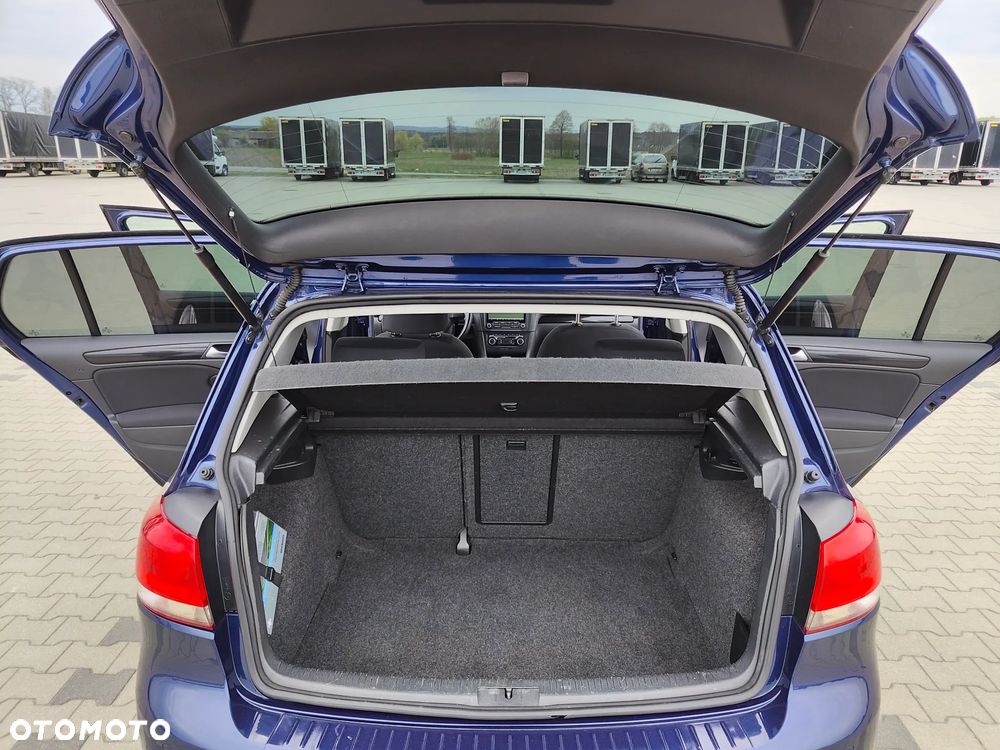 Volkswagen Golf 2.0 TDI DSG Comfortline - 14