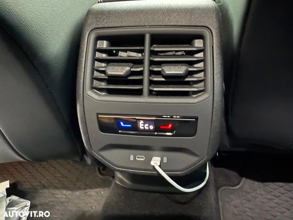 Cupra Formentor 1.5 e-Hybrid DSG - 13