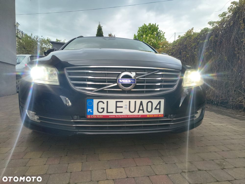 Volvo V70 D2 Summum - 28