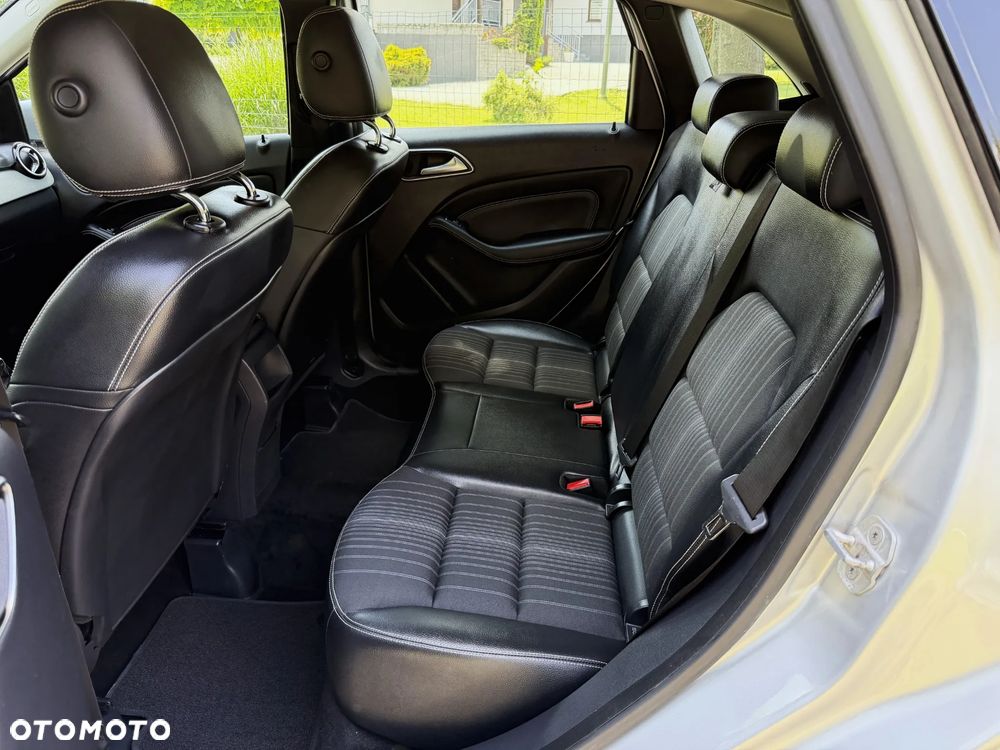 Mercedes-Benz Klasa B 180 CDI (BlueEFFICIENCY) - 19