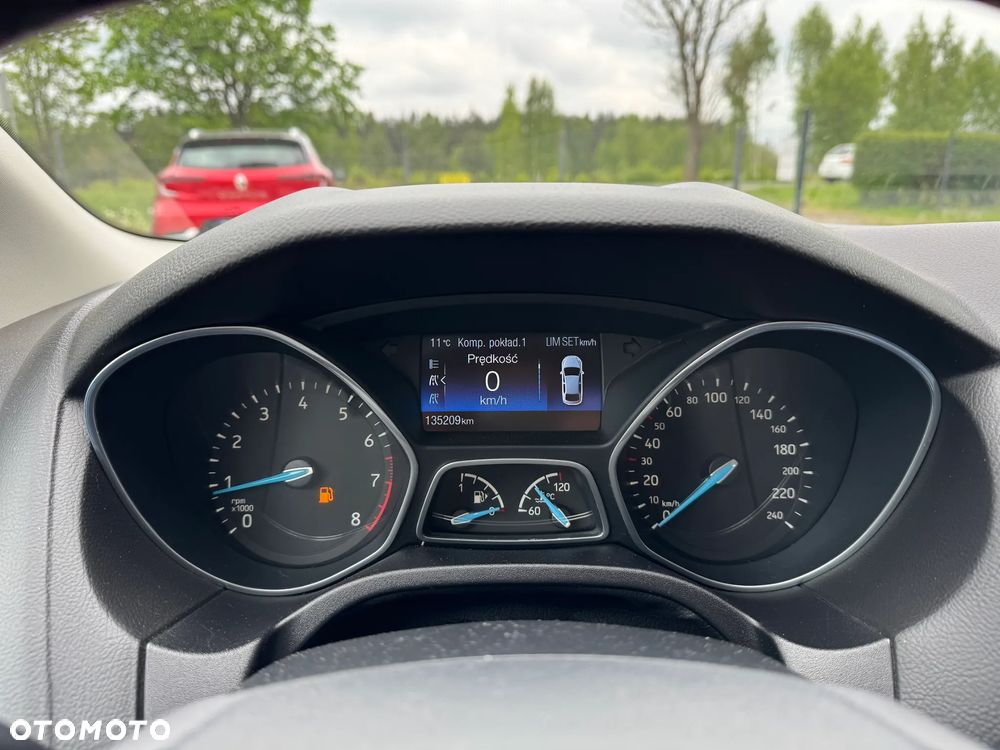 Ford Focus 1.0 EcoBoost Titanium - 30