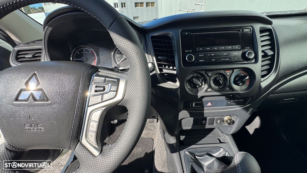 Mitsubishi L-200 Cabine dupla 4X2 - 14