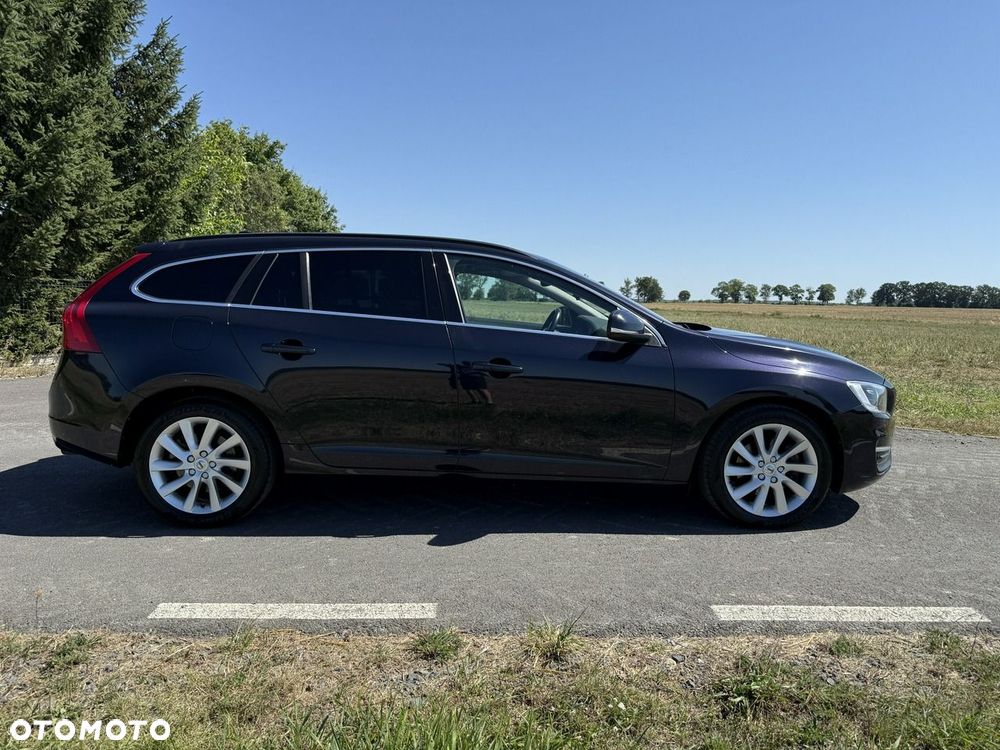Volvo V60 T3 Geartronic Momentum - 8