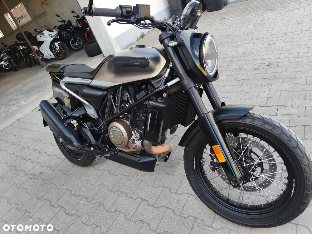 Husqvarna 701 - 4