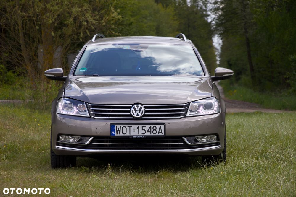Volkswagen Passat Variant 2.0 TDI DSG BlueMotion Technology Exclusive - 2