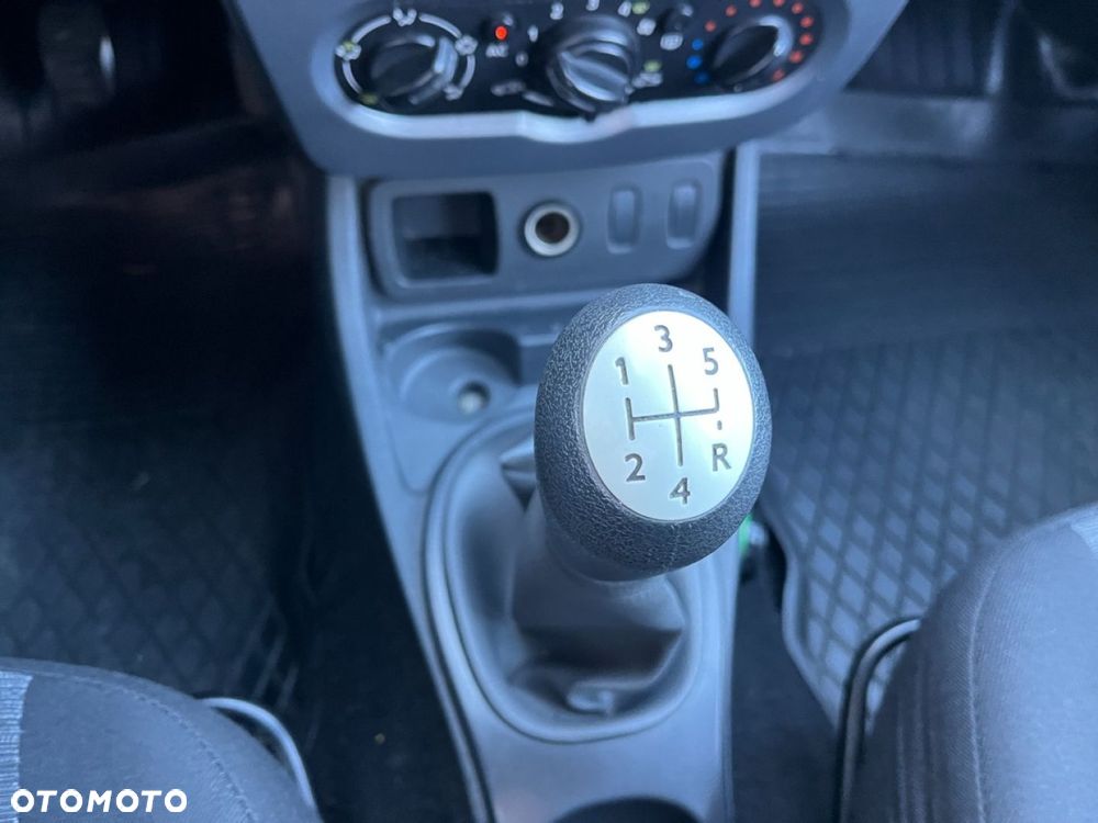 Dacia Duster 1.6 Ambiance - 12