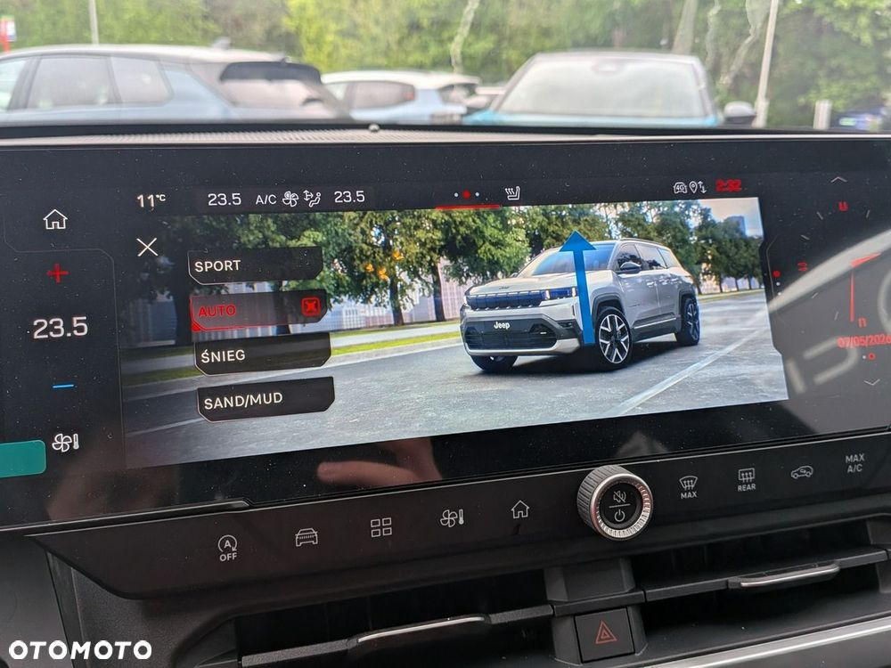 Jeep Compass - 16
