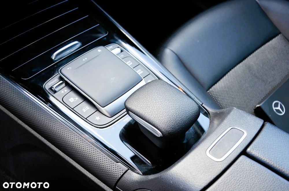 Mercedes-Benz GLB 200 d 8G-DCT - 23