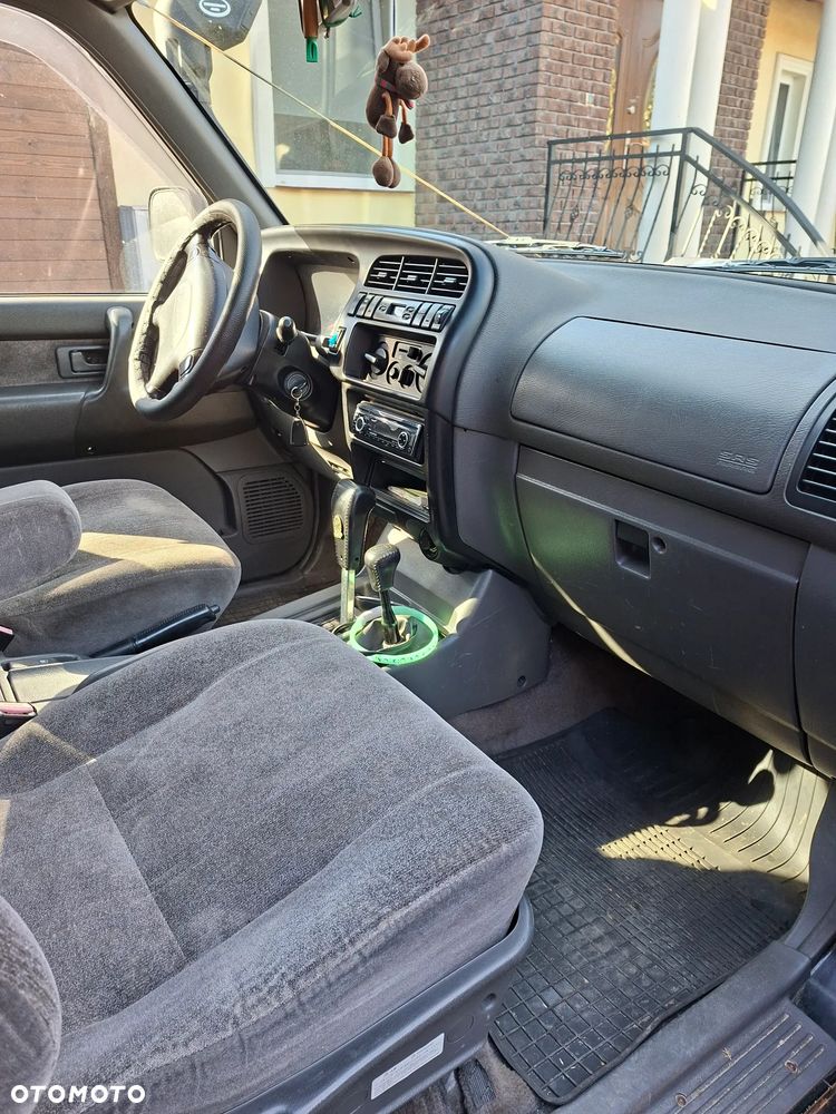 Isuzu Trooper - 16