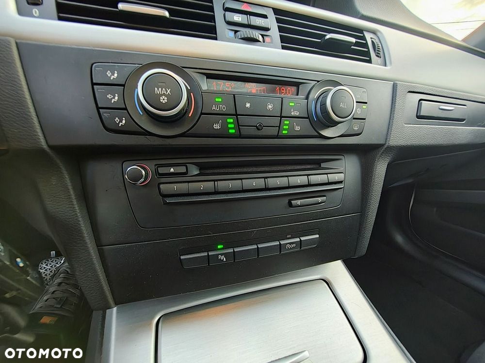 BMW Seria 3 - 38