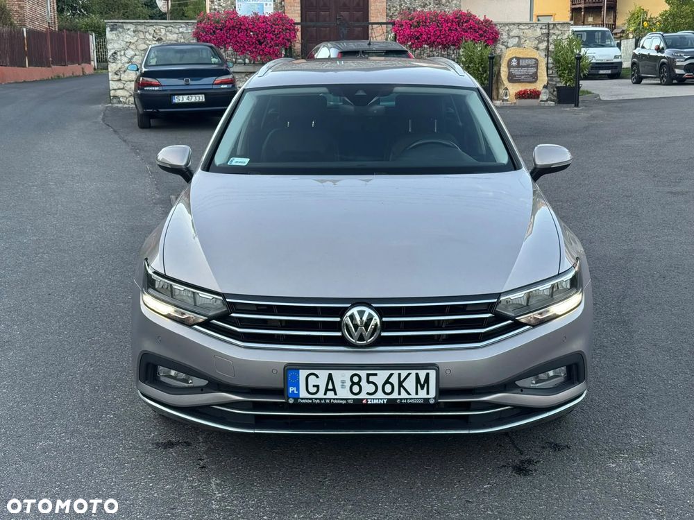 Volkswagen Passat 2.0 TSI Elegance DSG - 2