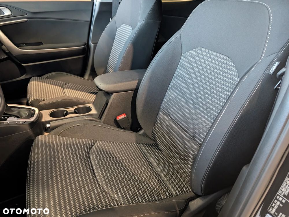 Kia XCeed 1.6 T-GDI M DCT - 9