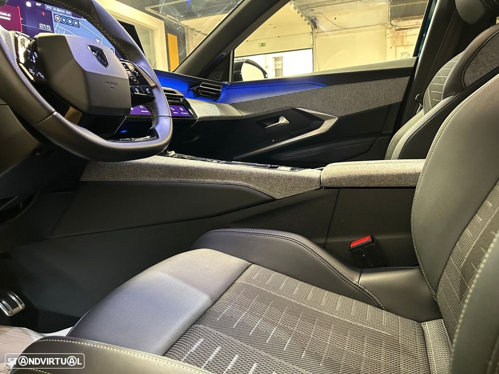 Peugeot 3008 1.2 Hybrid GT e-DCS6 - 48