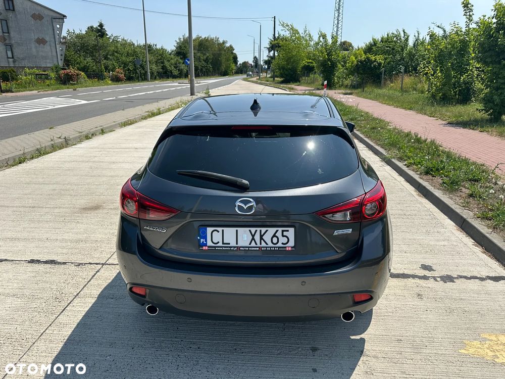 Mazda 3 - 7