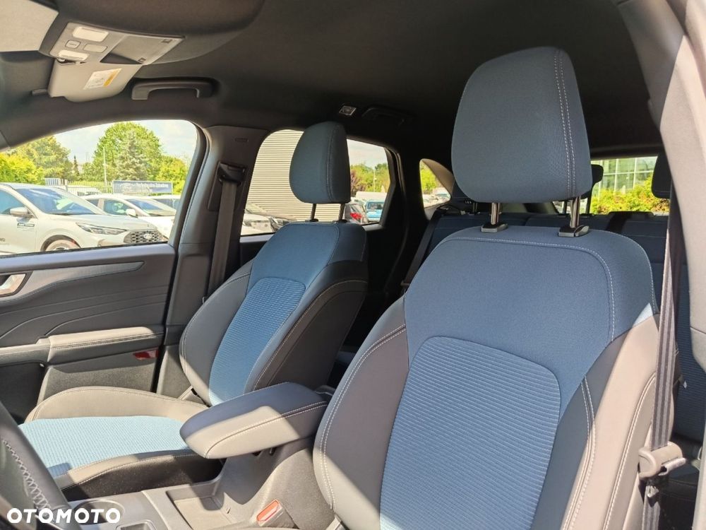 Ford Kuga - 12