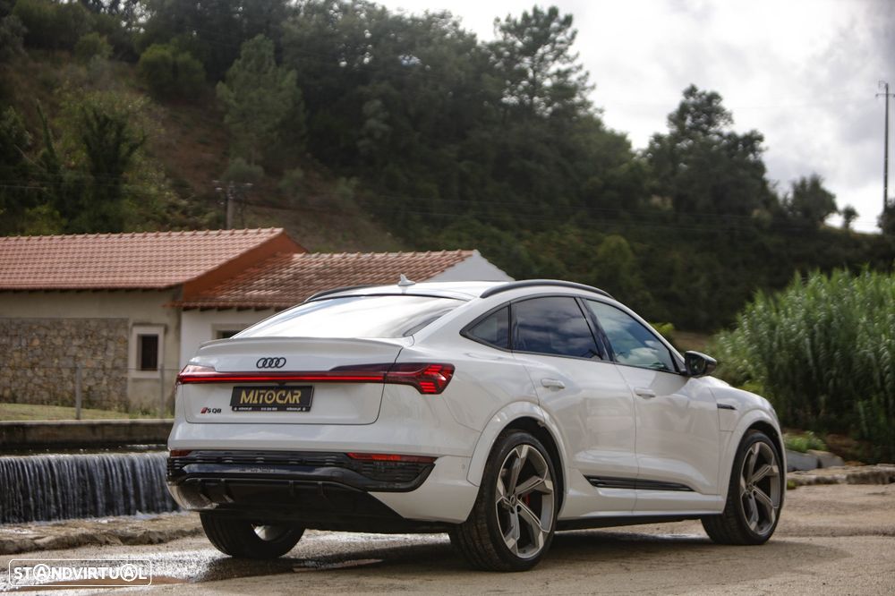 Audi SQ8 Sportback e-tron quattro - 29