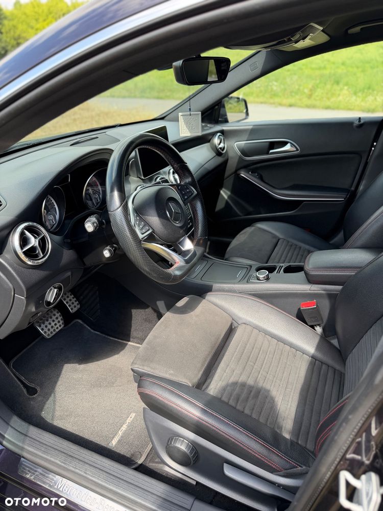 Mercedes-Benz CLA 200 7G-DCT AMG Line - 14