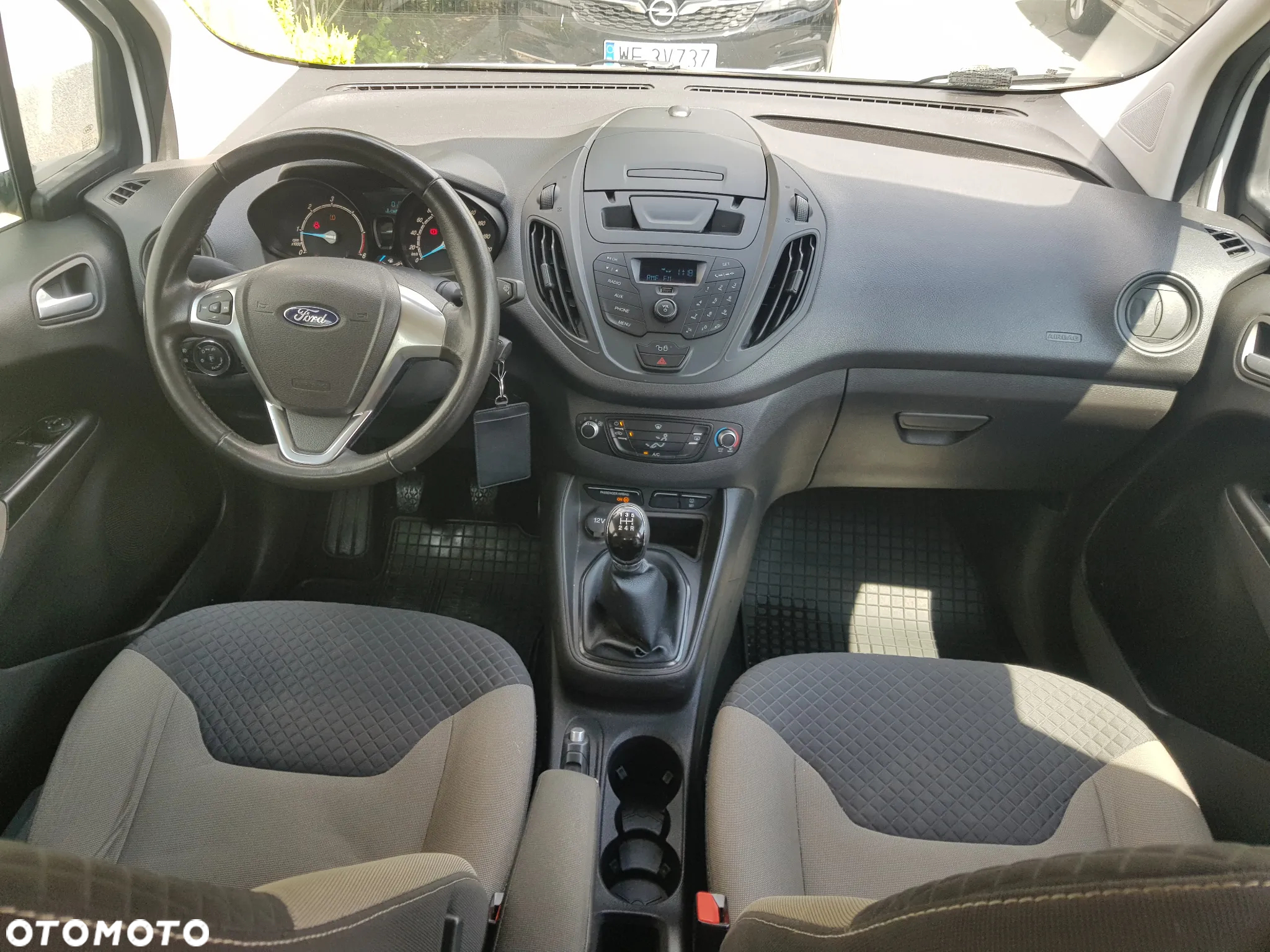 Ford Tourneo Courier 1.5 TDCi Trend - 11
