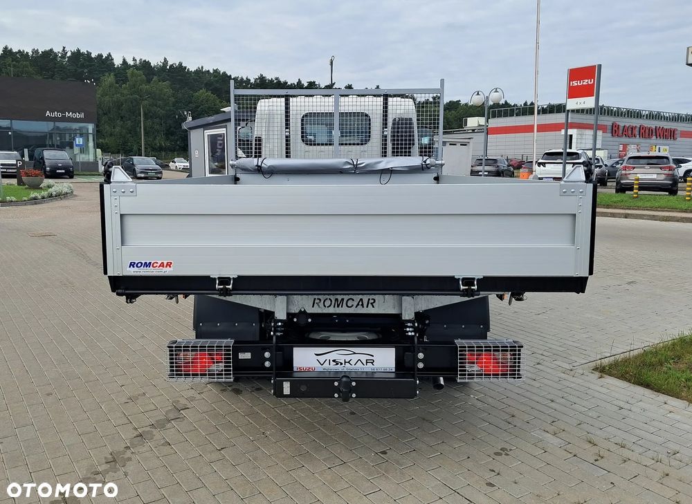 Isuzu M27 Final Edition - 7