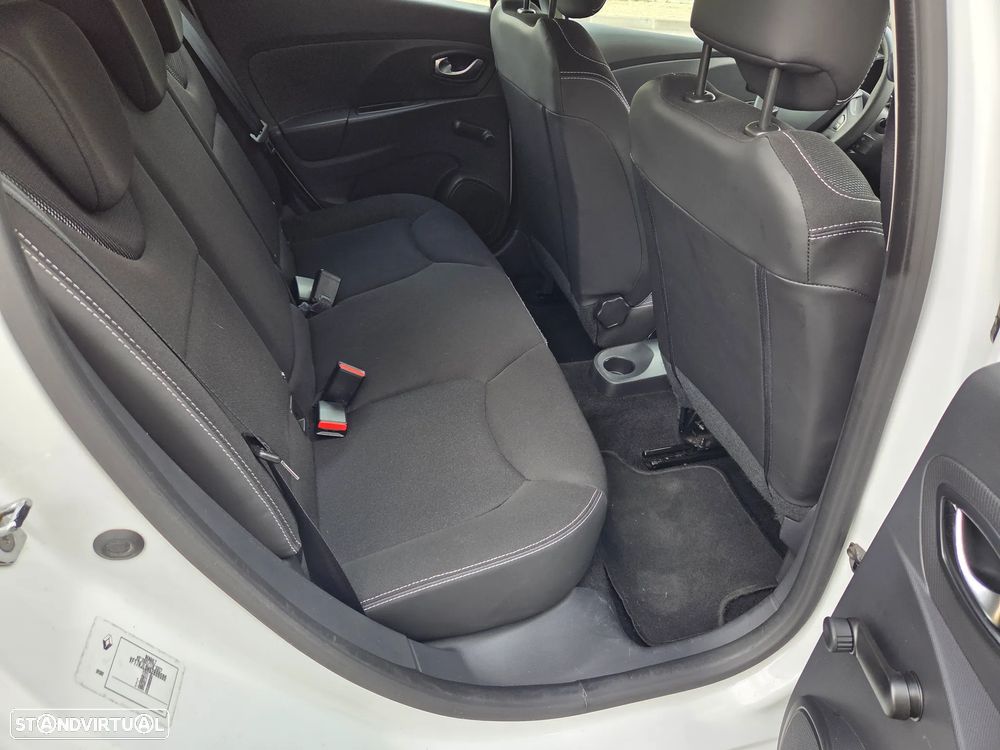 Renault Clio Sport Tourer 1.5 dCi - 11