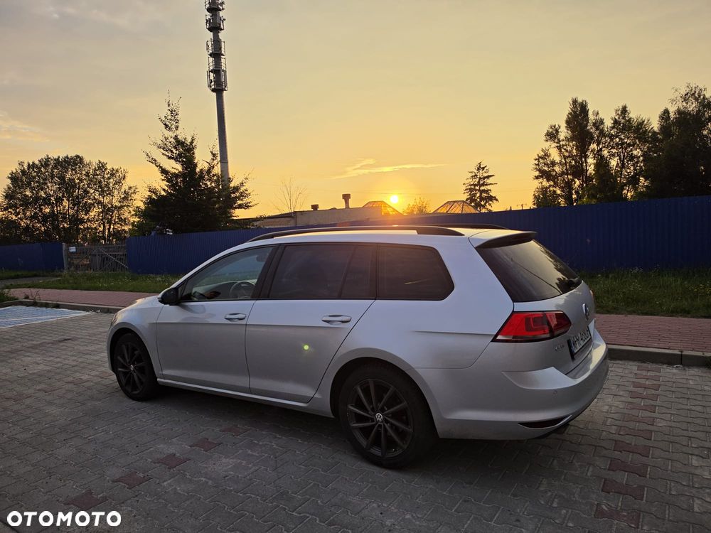 Volkswagen Golf 1.6 TDI BlueMotion Trendline - 16