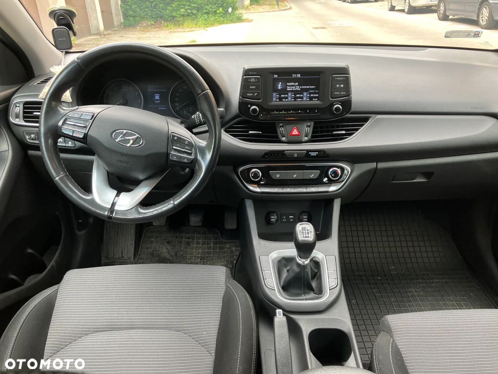 Hyundai i30 1.4 Classic + - 10