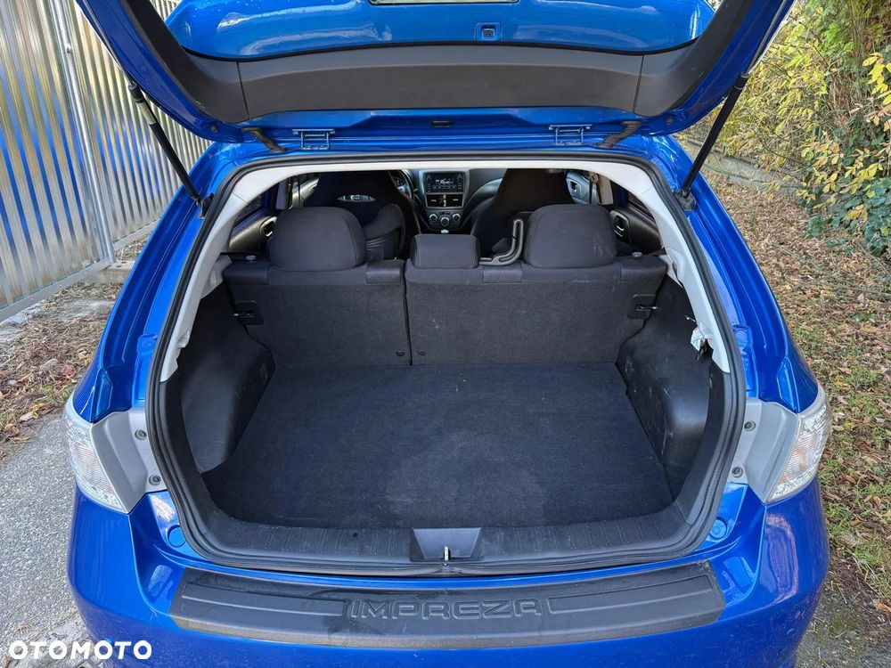 Subaru Impreza - 30