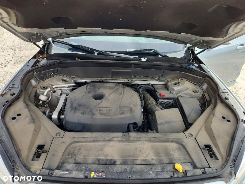 Volvo XC 90 T6 AWD Geartronic RDesign - 12
