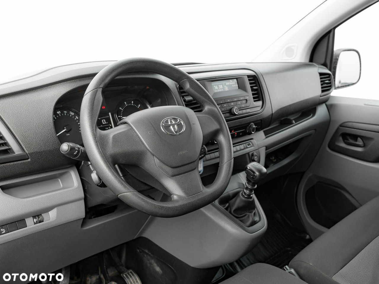 Toyota ProAce Kombi 2.0 D-4D Long 2,8t - 7