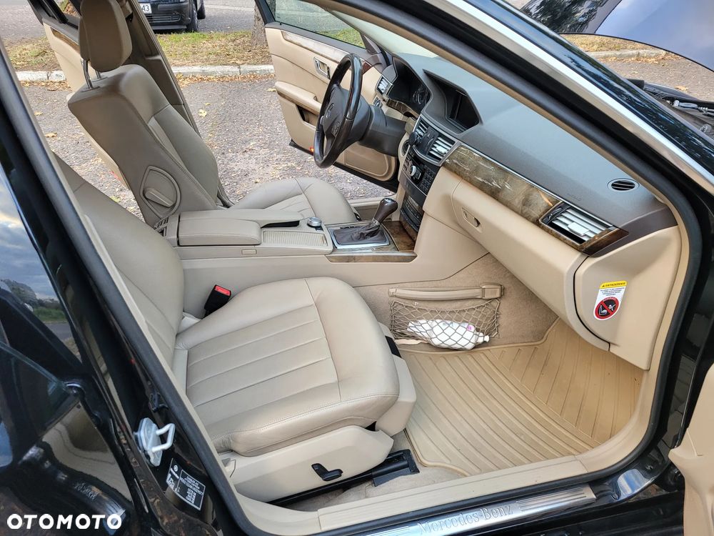 Mercedes-Benz Klasa E - 15