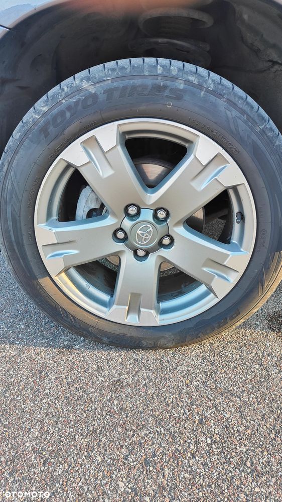 Toyota RAV4 2.2 D-CAT Premium - 19